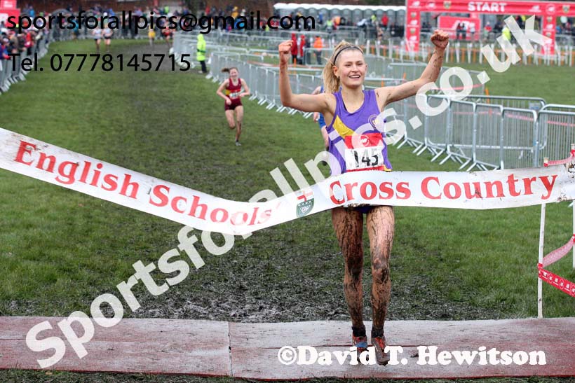 Senior girls 2019 New Balance English Schools Cross Country Champs, Temple Newsam, Leeds. Photo:  David T. Hewitson/Sports for All Pics